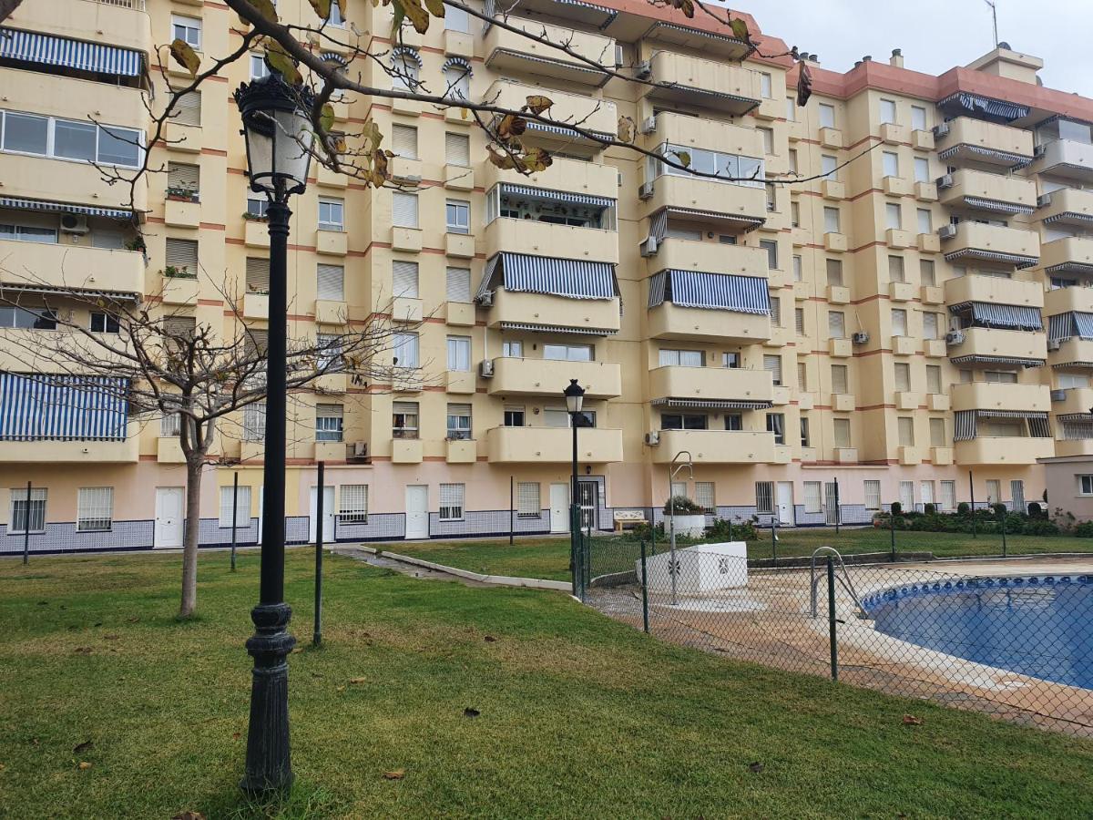 贝纳尔马德纳Andalucia Garden公寓 外观 照片